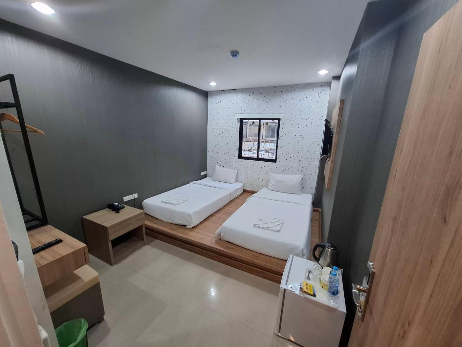 בנגקוק Pratunam19 Hotel מראה חיצוני תמונה