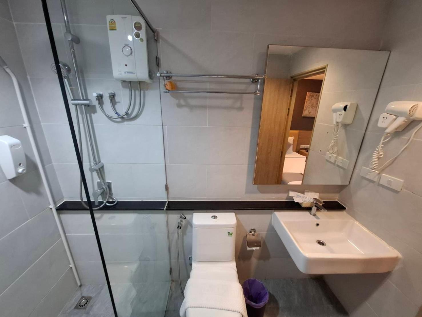 בנגקוק Pratunam19 Hotel מראה חיצוני תמונה